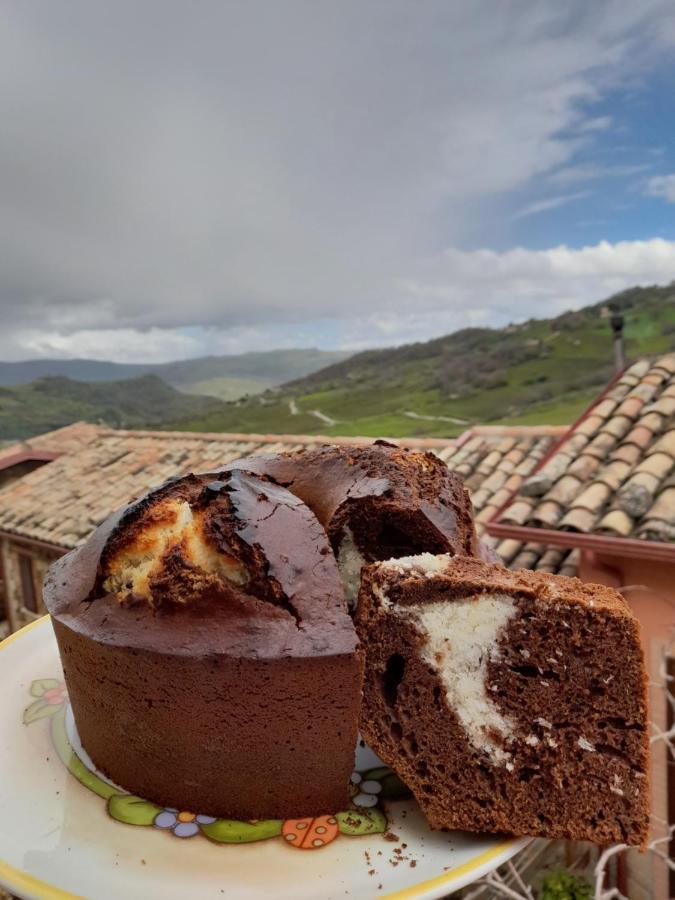 Agriturismo La Stragola Nicosia Ngoại thất bức ảnh