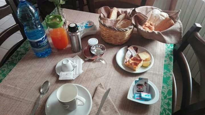 Agriturismo La Stragola Nicosia Ngoại thất bức ảnh