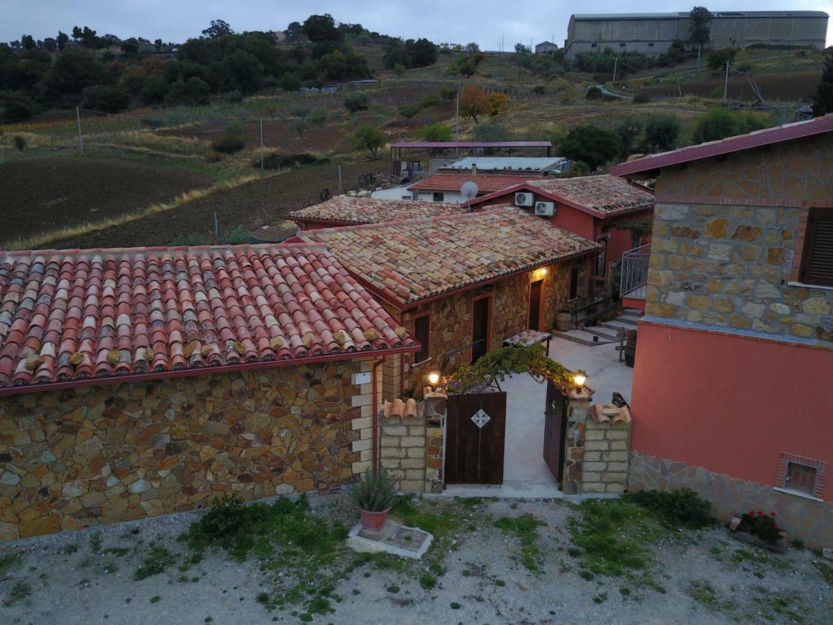 Agriturismo La Stragola Nicosia Ngoại thất bức ảnh